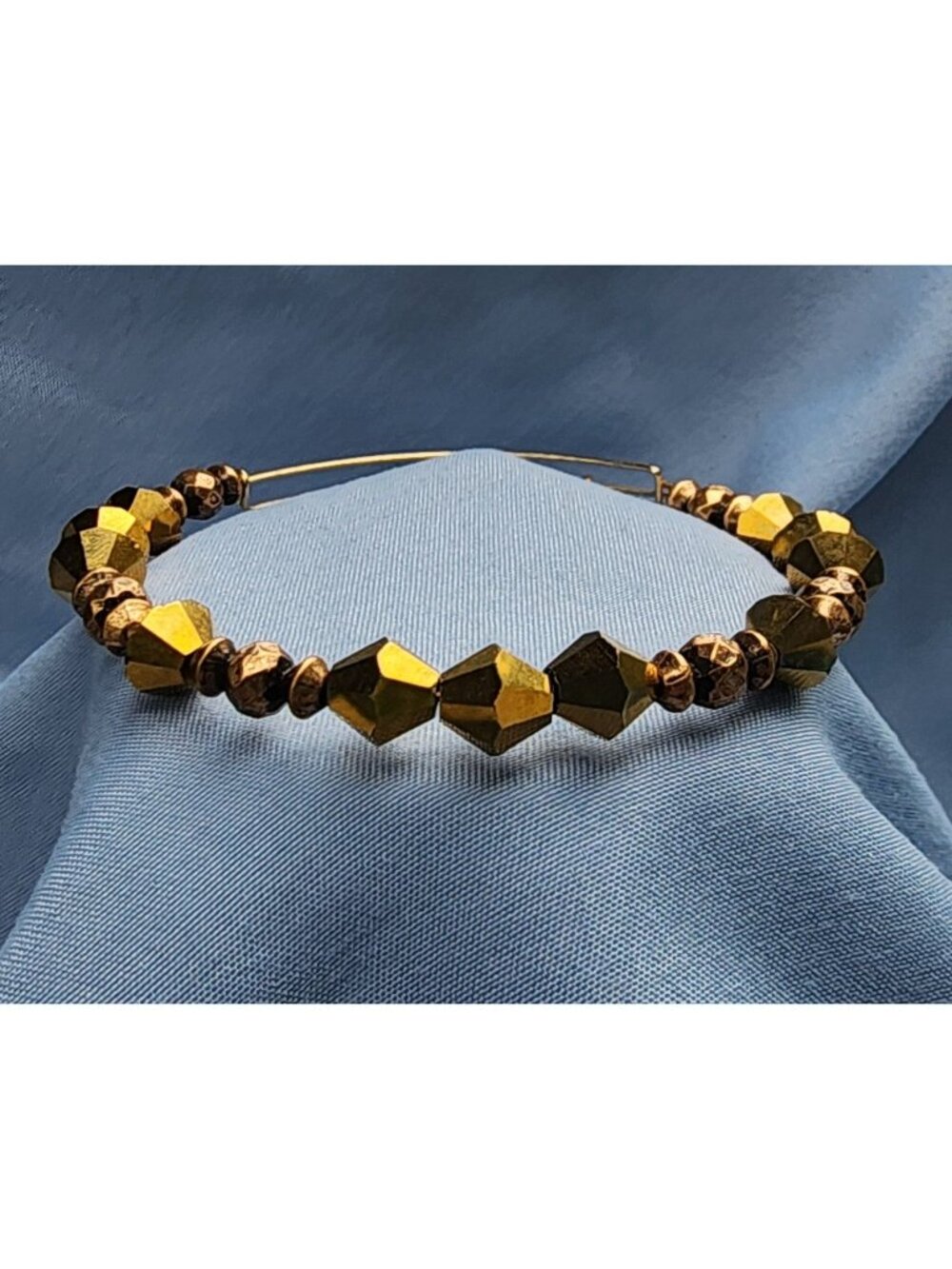 Beautiful Alex and Ani Expandable Bangle Bracelet